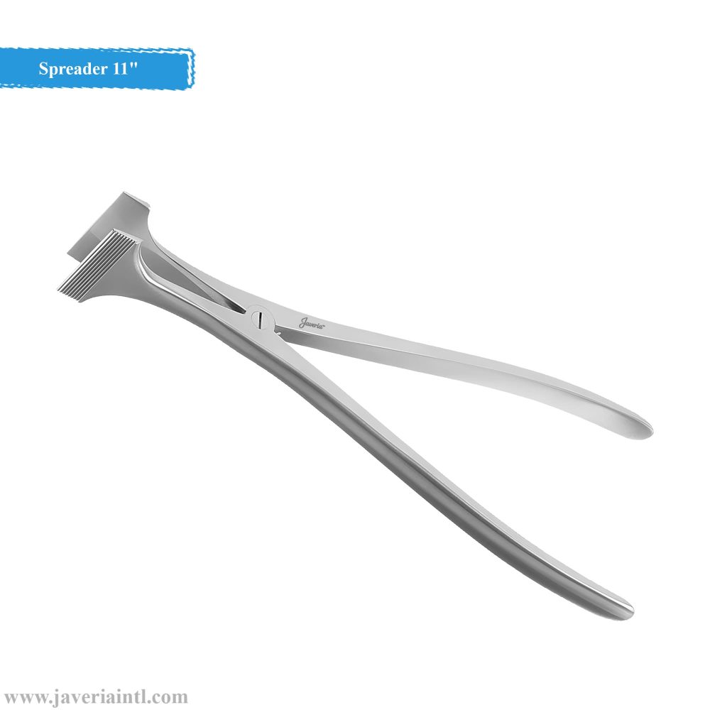 Henning Cast Spreader 11"